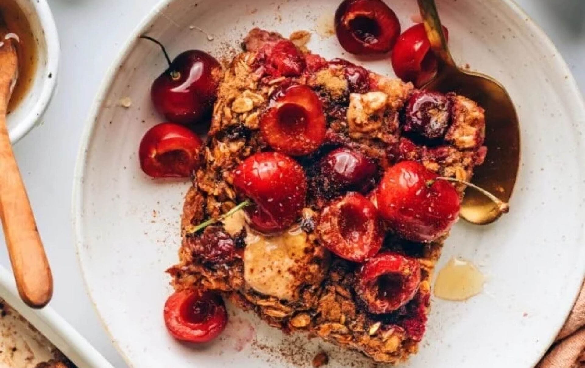 Cocoa and cherry oat bake